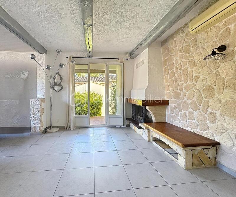 Maison traditionnelle - 84 m² - 4 pièces