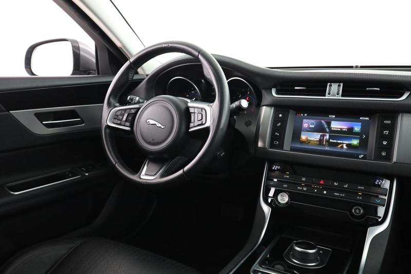 Jaguar Xf 2.0d Business Prestige Auto 180 ch