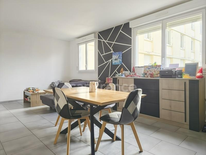 Appartement - 72 m² - 4 pièces