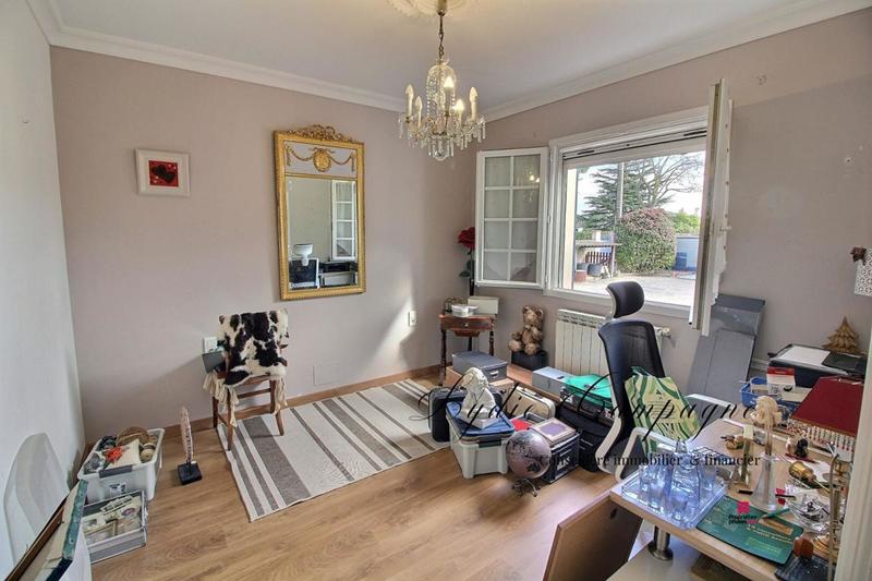 Maison - 177 m² - 7 pièces