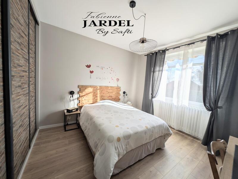 Maison - 189 m² - 6 pièces