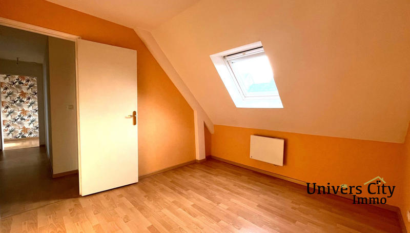 Maison traditionnelle - 128 m² - 6 pièces