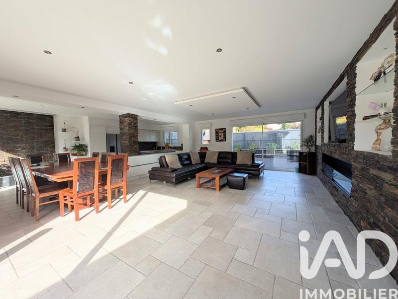 Maison - 157 m² - 6 pièces