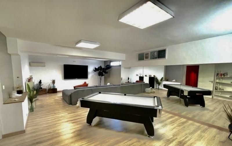 Maison d'architecte - 293 m² - 6 pièces