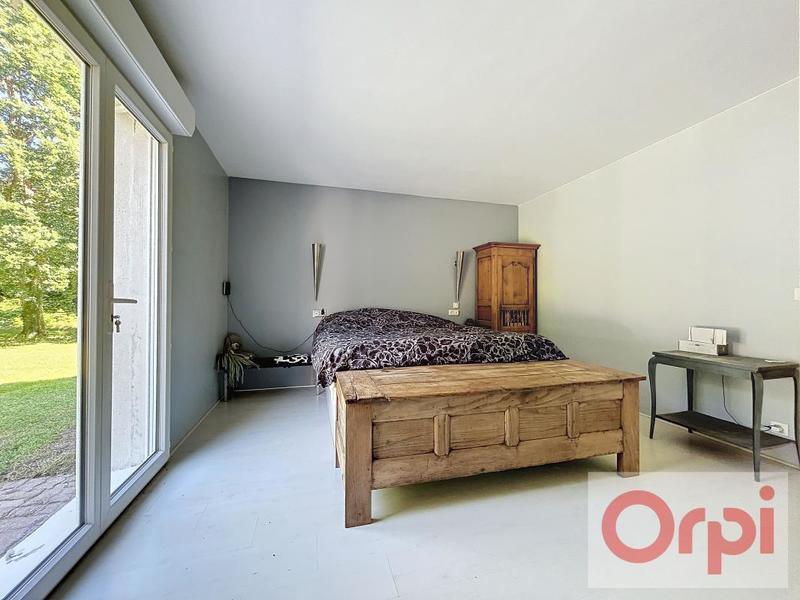 Maison - 197 m² - 8 pièces