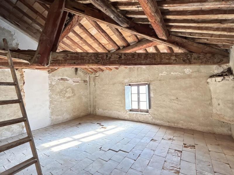 Maison - 250 m² - 7 pièces