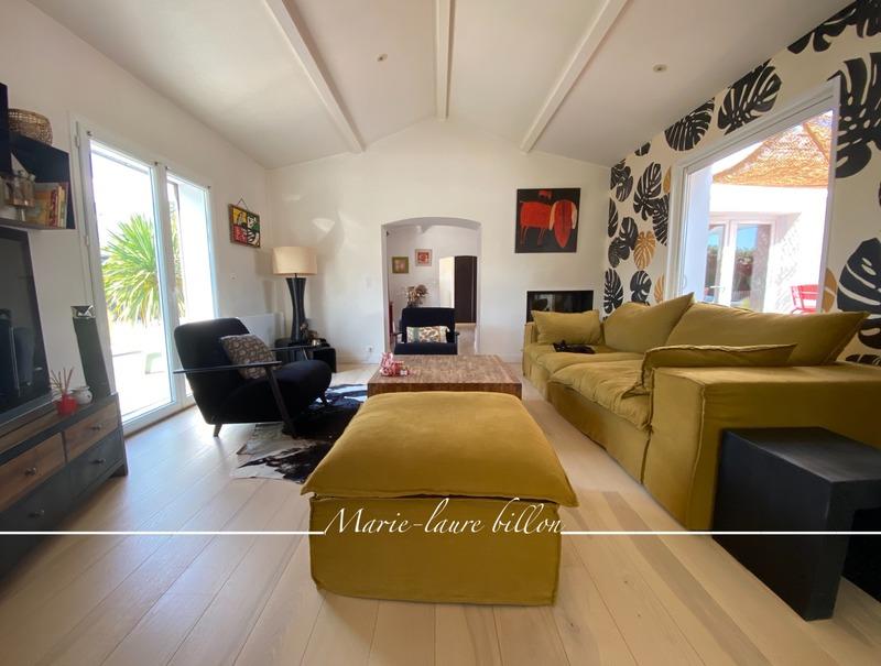 Maison - 199 m² - 7 pièces