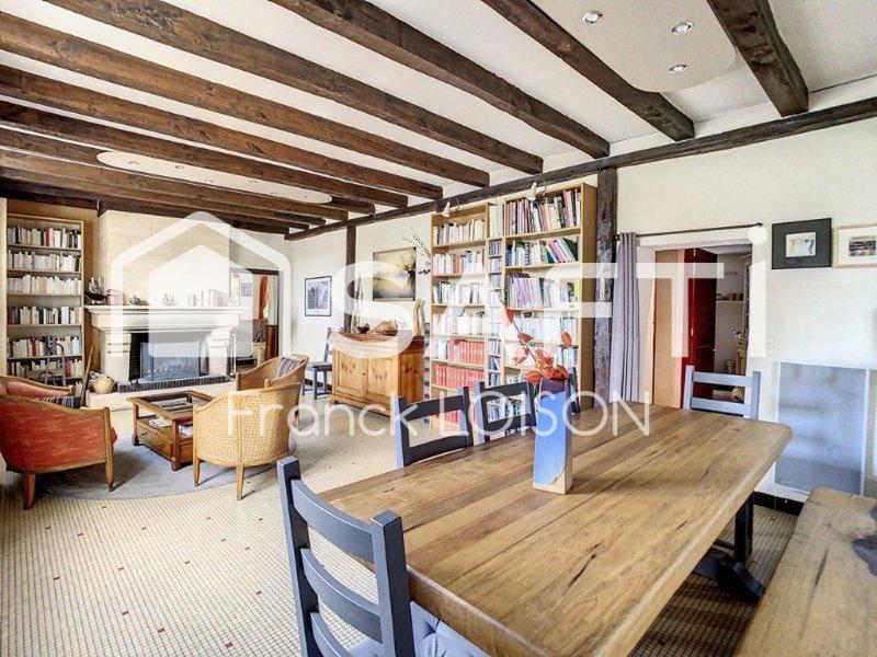 Maison - 203 m² - 7 pièces