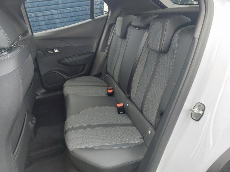 Peugeot 2008 II 100 ch Allure / Pack Navigation Access 8 728 Km