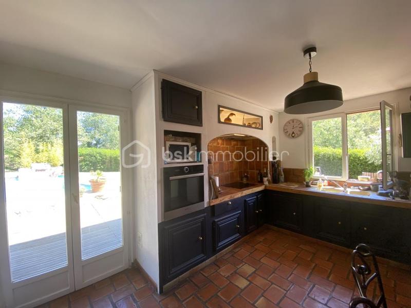 Villa - 212 m² - 5 pièces