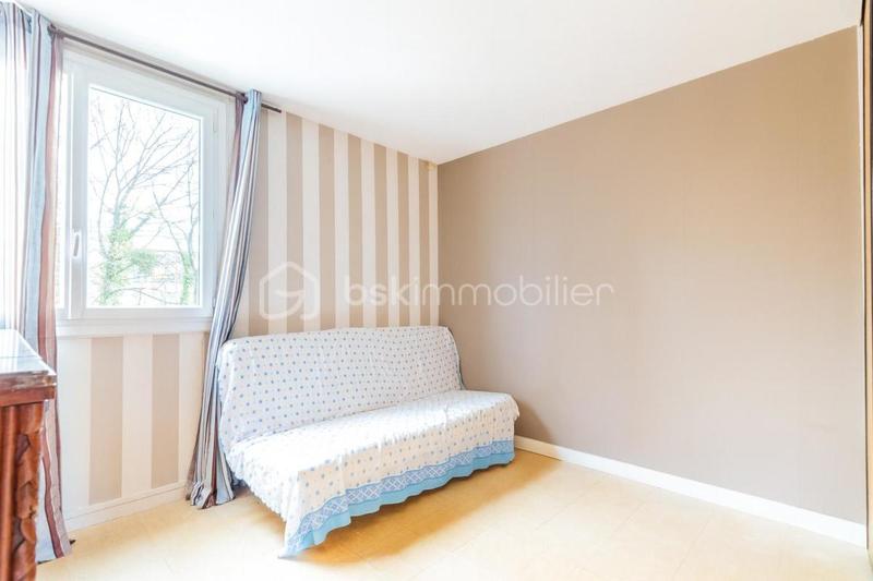 Appartement - 79 m² - 5 pièces