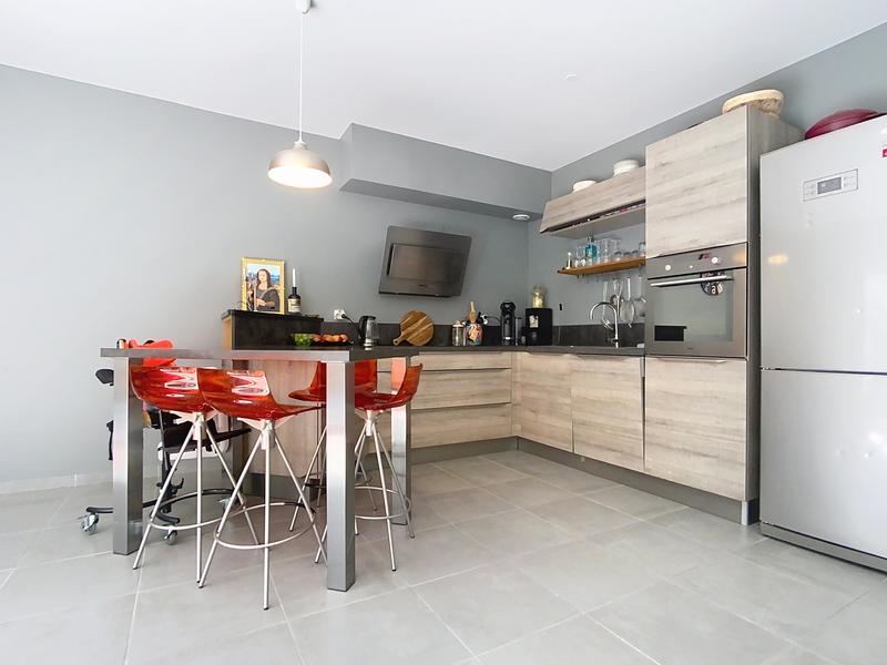 Maison - 97 m² - 5 pièces