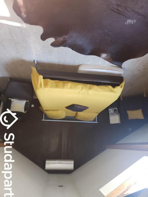 Chambre - 12 m² - 1 pièce