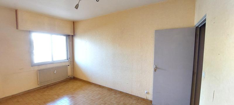 Local commercial - 75 m² - 4 pièces