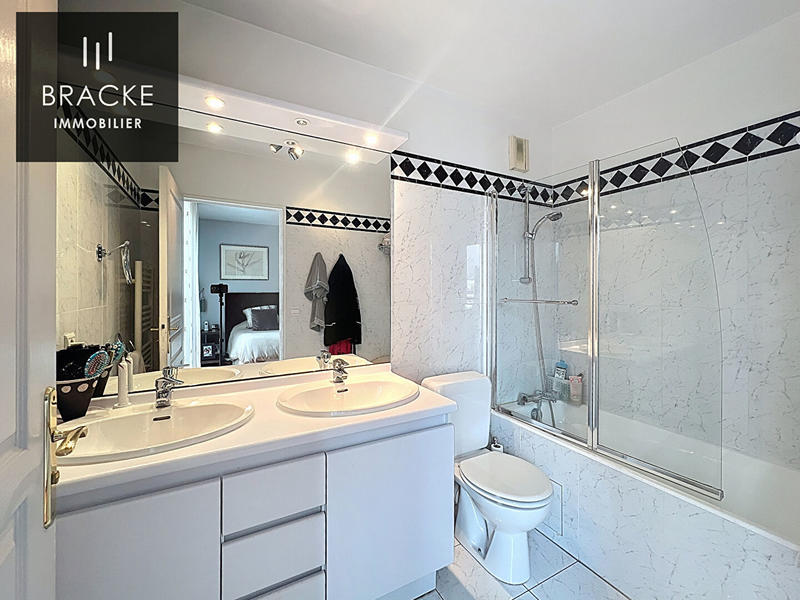 Appartement - 176 m² - 7 pièces