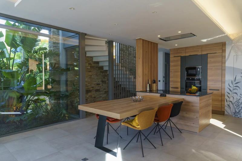 Appartement - 157 m² - 4 pièces