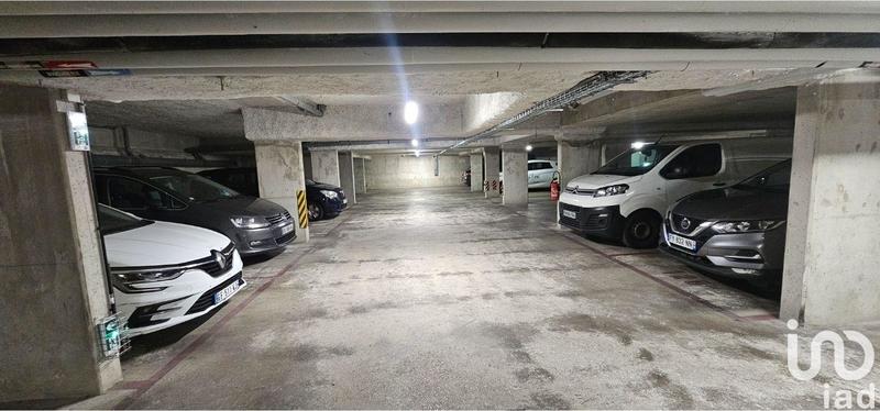 Parking - 12 m²