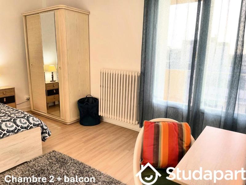 Chambre - 12 m² - 1 pièce