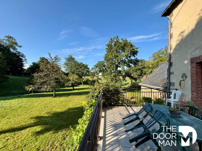 Propriété - 150 m² - 8 pièces