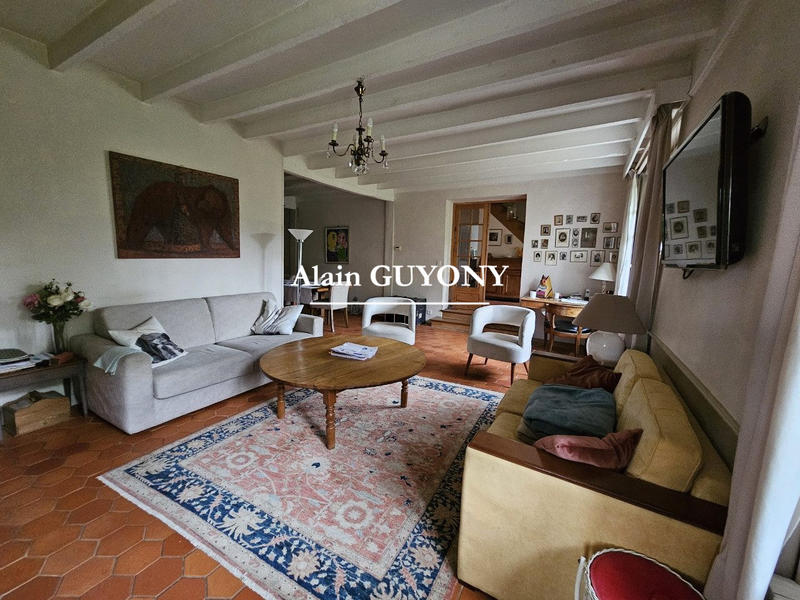 Maison - 441 m² - 14 pièces