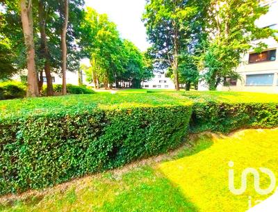 Appartement - 90 m² - 4 pièces