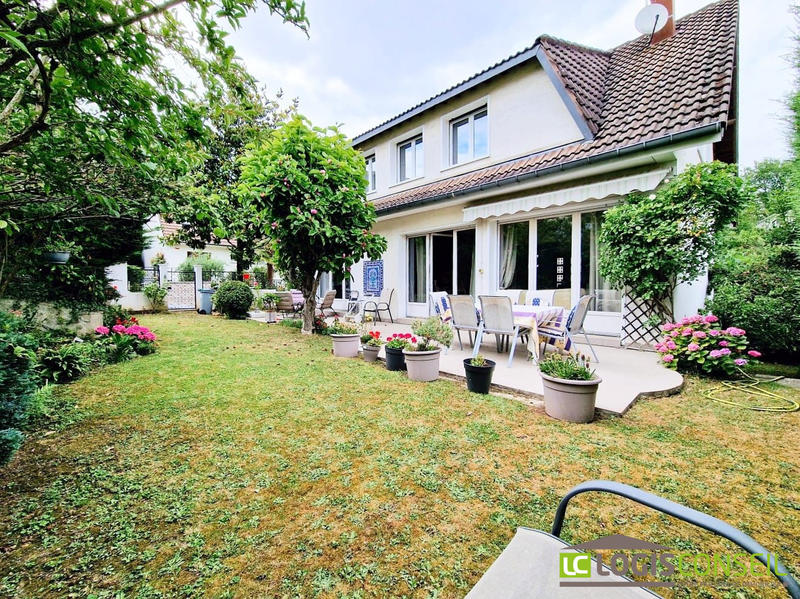 Maison - 142 m² - 6 pièces