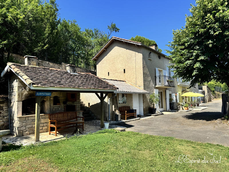 Maison - 150 m² - 7 pièces
