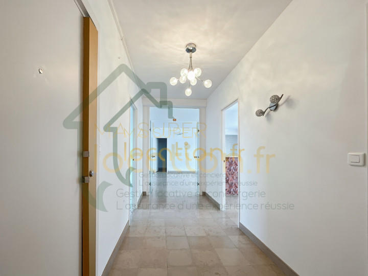 Appartement - 145 m² - 5 pièces