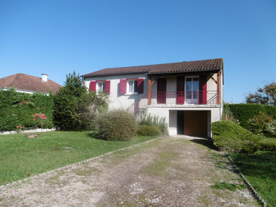 Maison - 80 m² - 5 pièces