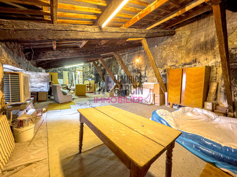 Appartement - 192 m² - 6 pièces