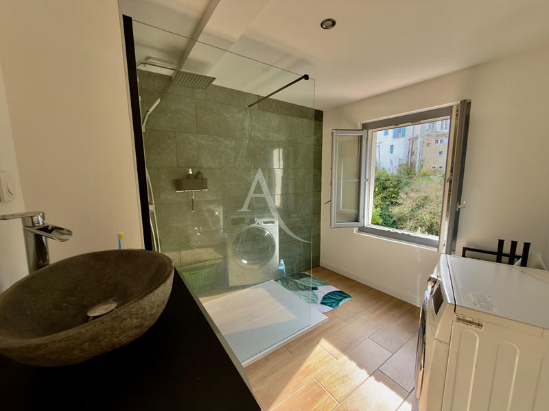 Appartement - 88 m² - 5 pièces