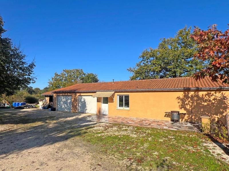 Maison - 348 m² - 10 pièces