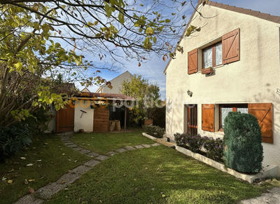 Maison - 93 m² - 5 pièces
