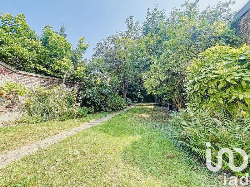 Maison - 312 m² - 9 pièces