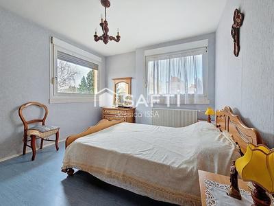 Appartement - 96 m² - 5 pièces