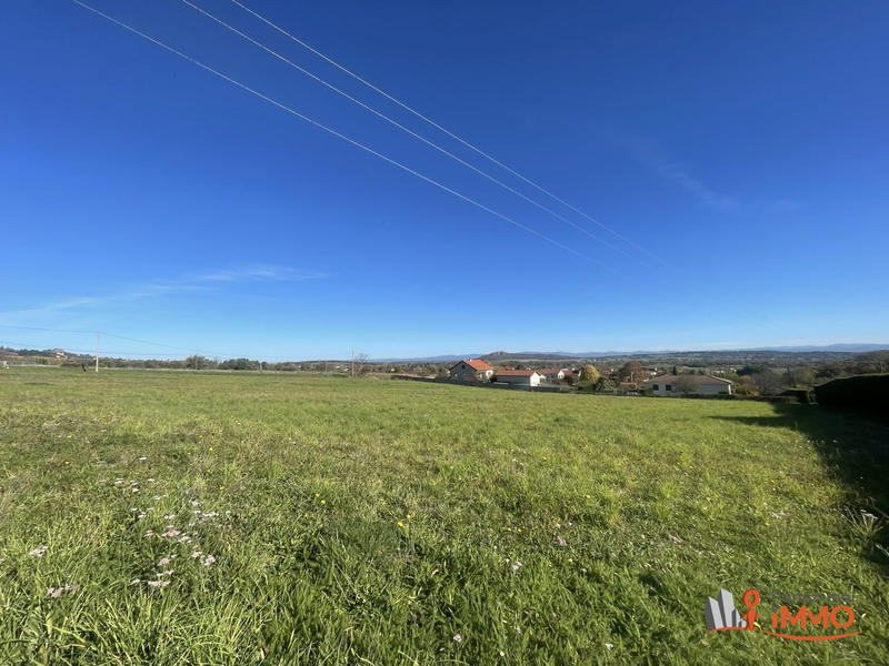 Terrain - 747 m²