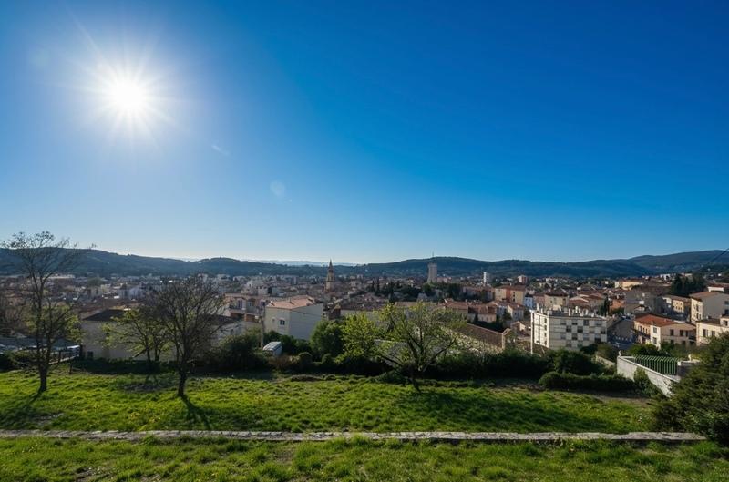 Maison - 195 m² - 7 pièces