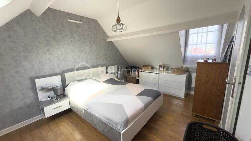 Pavillon - 90 m² - 6 pièces