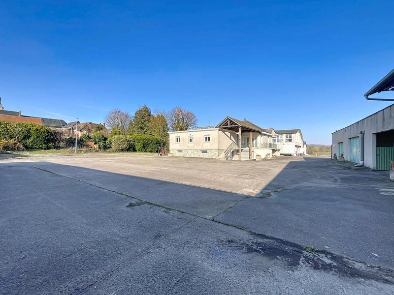 Bureau - 703 m² - 13 pièces