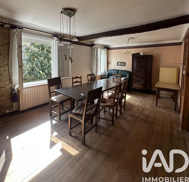 Maison - 200 m² - 7 pièces