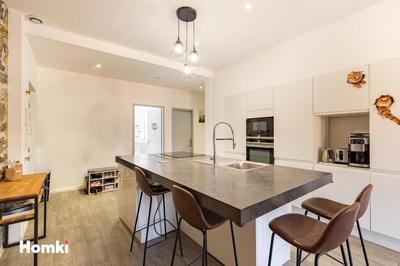 Appartement - 98 m² - 4 pièces