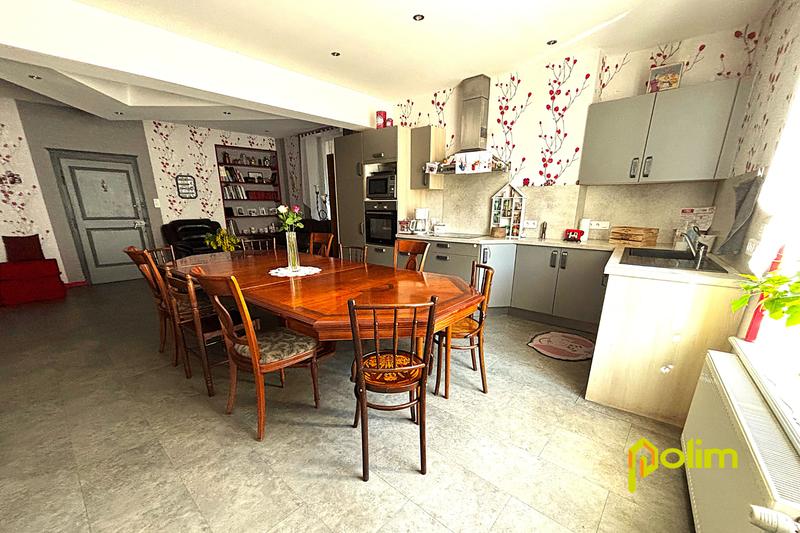 Maison - 171 m² - 5 pièces