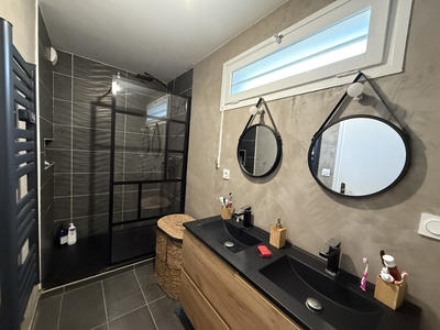 Appartement - 81 m² - 4 pièces