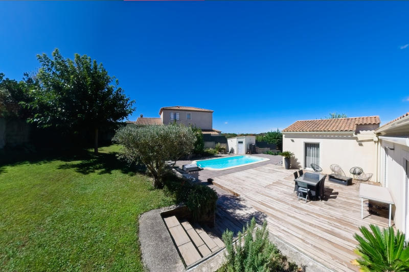 Maison - 210 m² - 5 pièces