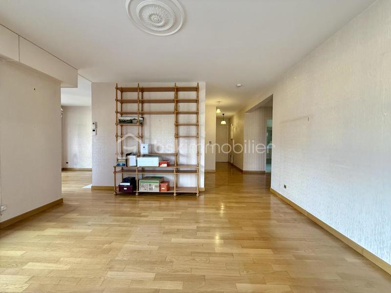 Appartement - 80 m² - 3 pièces
