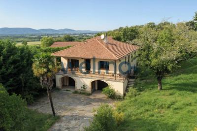 Maison - 149 m² - 7 pièces