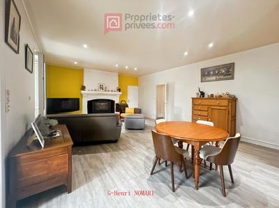 Maison - 214 m² - 7 pièces