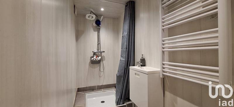 Maison - 198 m² - 9 pièces