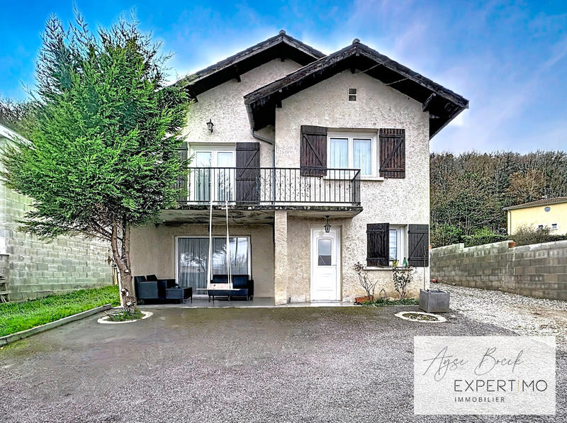 Maison - 135 m² - 6 pièces