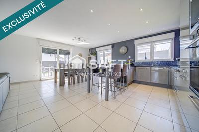 Maison - 177 m² - 8 pièces